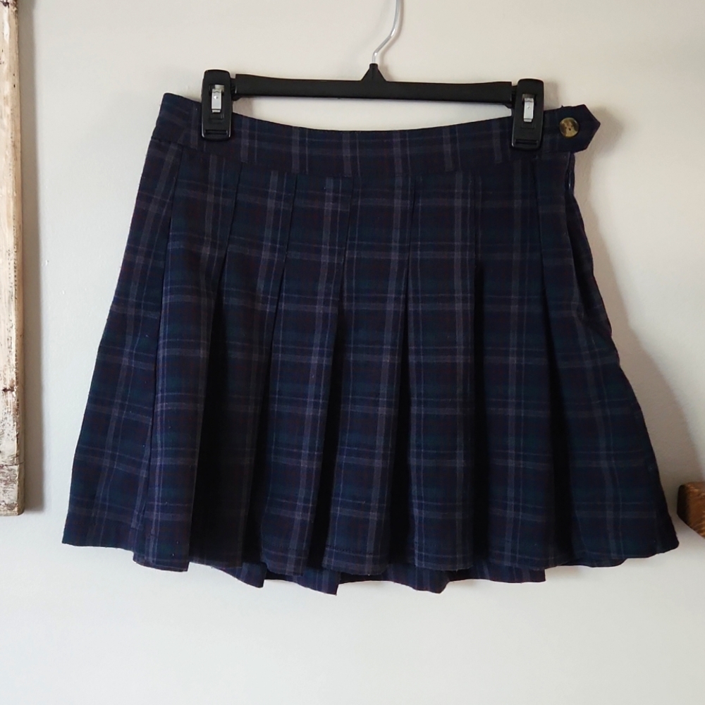 American Eagle Women's Pleated Plaid Skirt - Picture 4 of 9